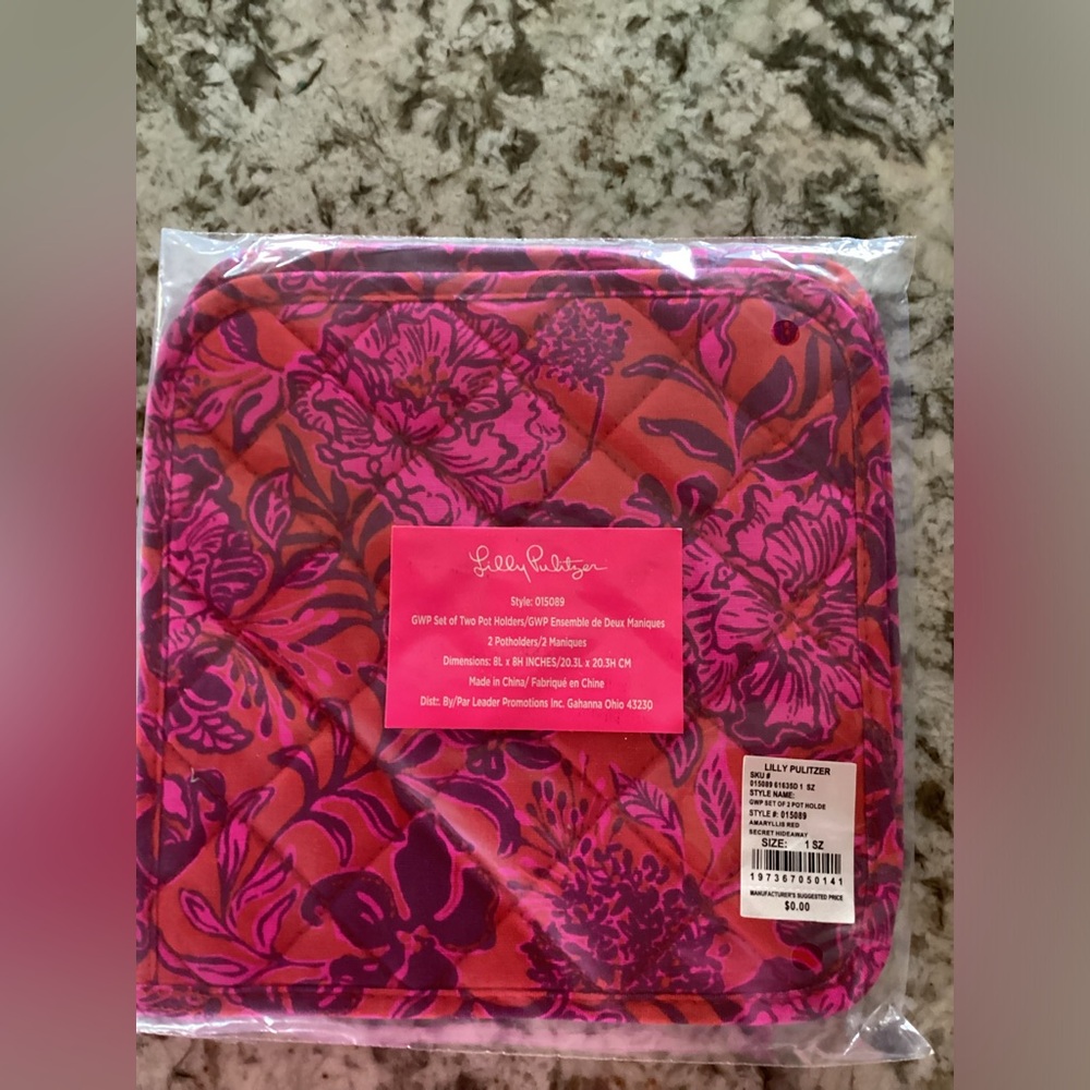NWT Lilly Pulitzer Pink Floral Pot Holder Set of two